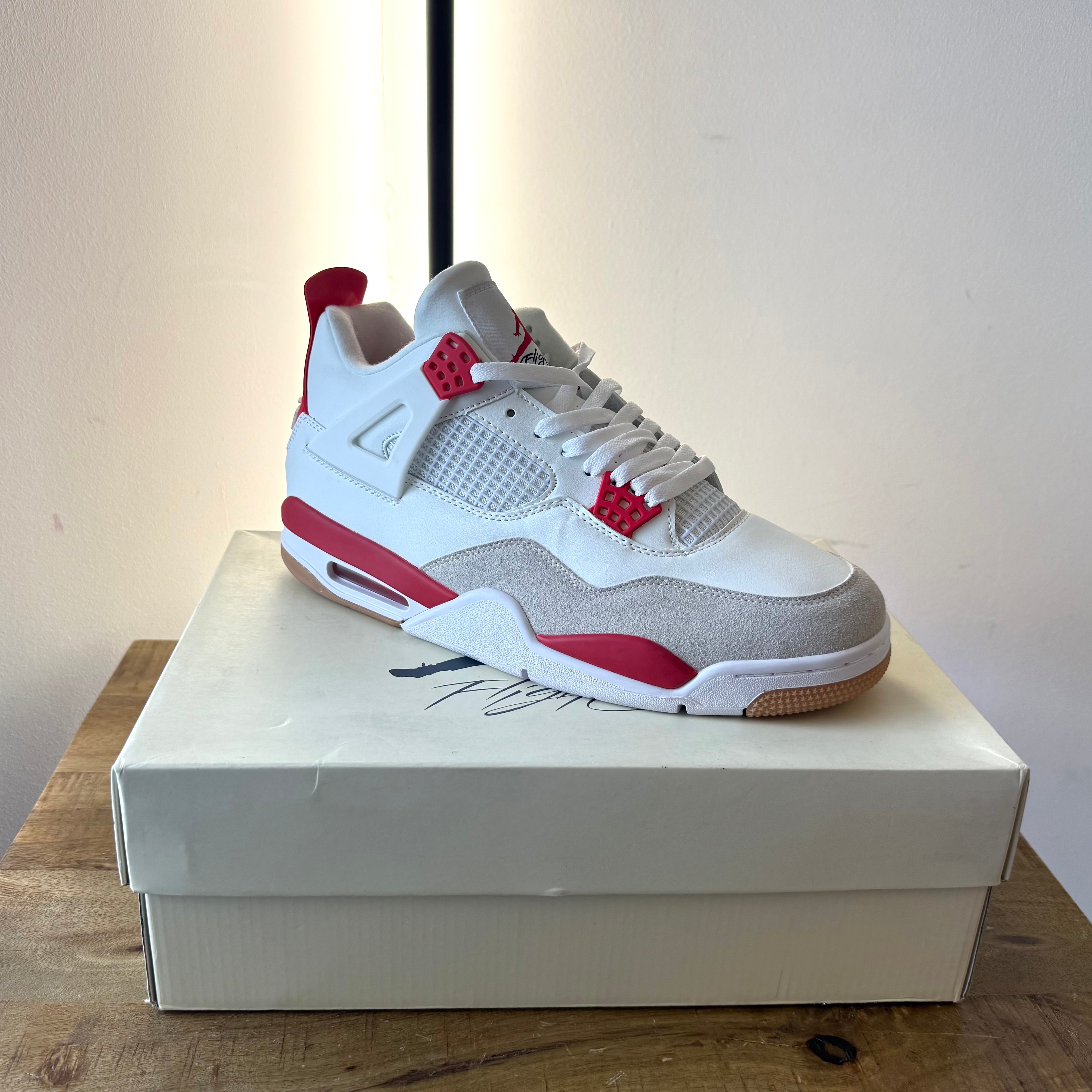 Men’s Jordan Retro 4’s