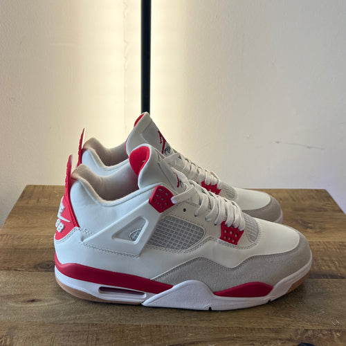 Men’s Jordan Retro 4’s